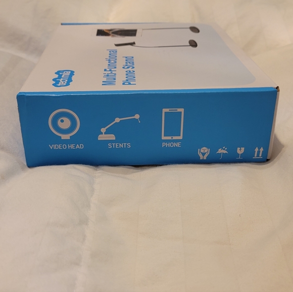 Tech Mila Multi-Functional Cellphone/Tablet Hands-Free Tripod Metal Stand - Picture 4 of 5